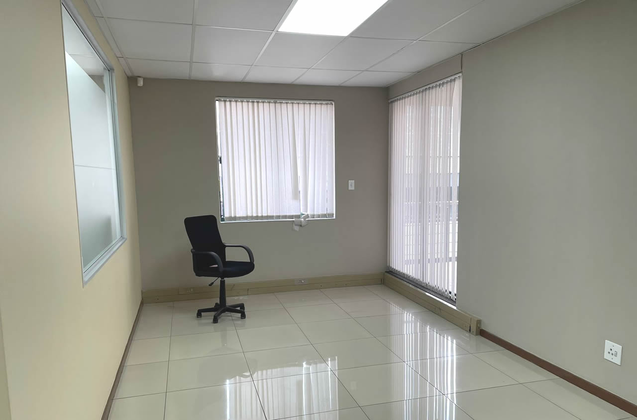 120m2 R 10,200/month