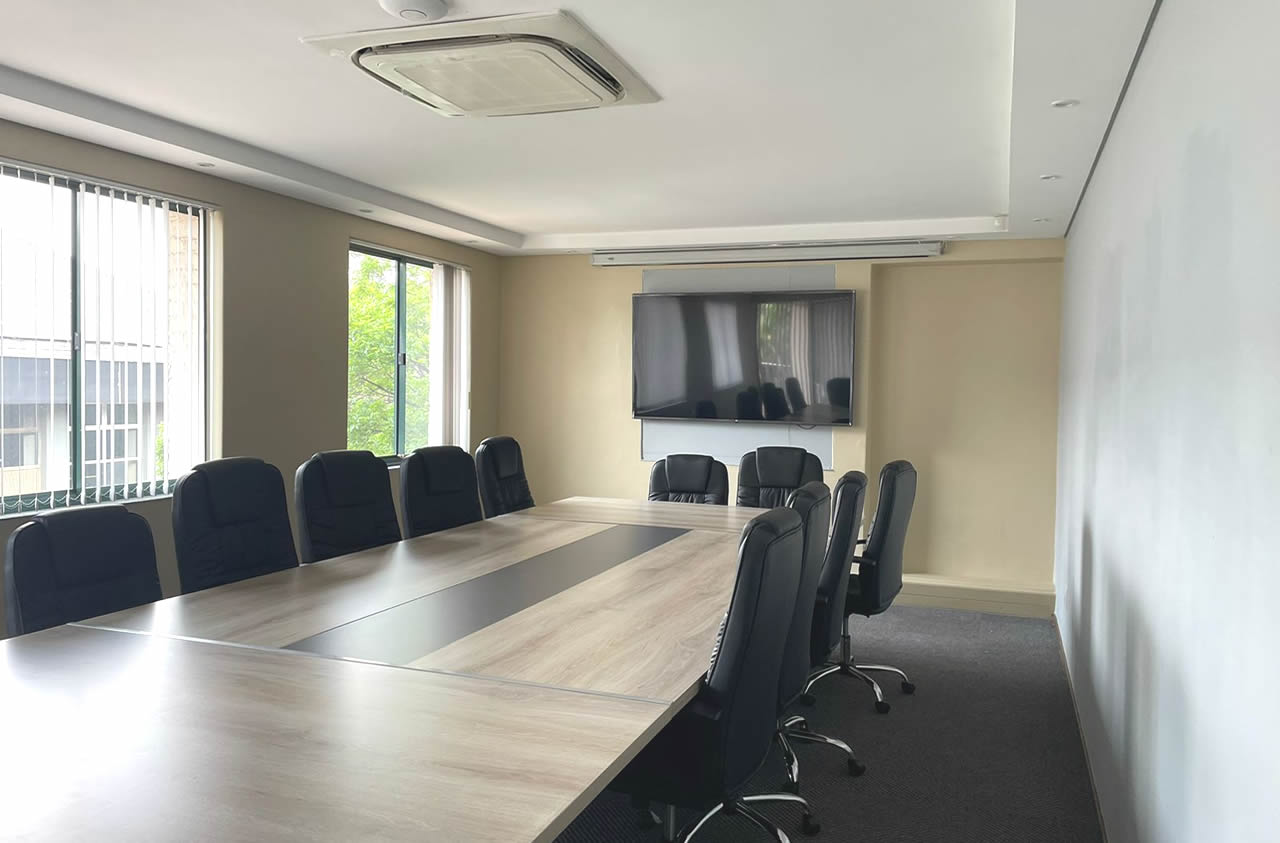 375m2 R 37,500/month